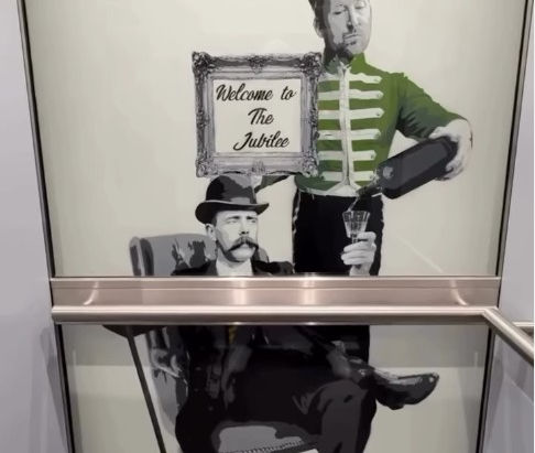 ds-elevator art installation