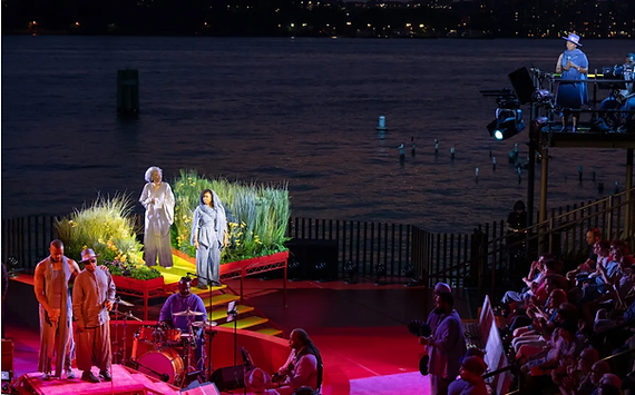 Live stage scene with Kim Burrell, Stephanie Berry, Davóne Tines, Frank Senior. Photo: Julieta Cervantes