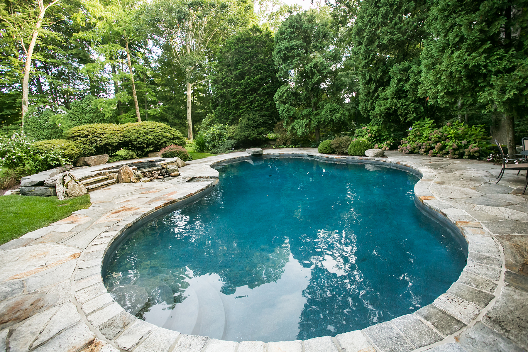 New Canaan CT : After
