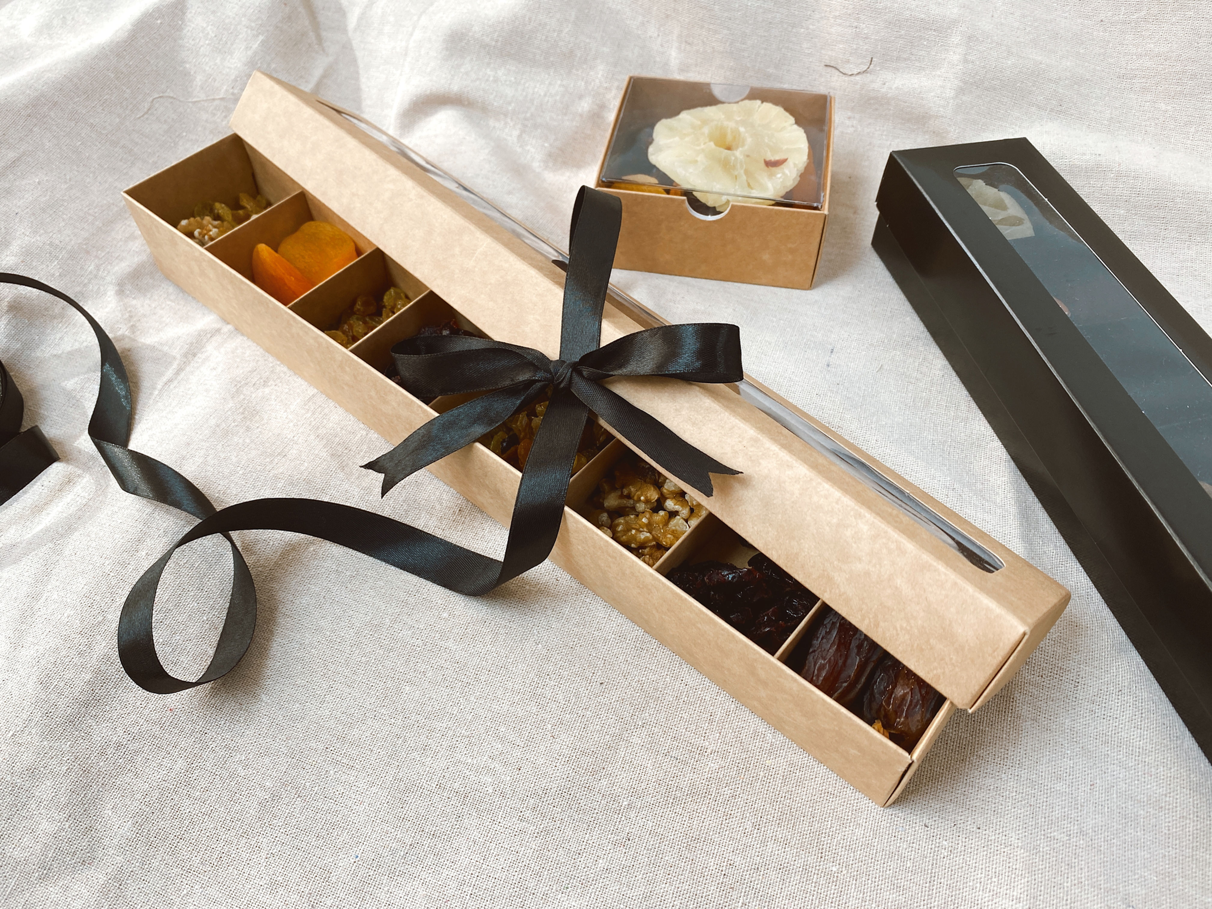 40-7-5 תחתית קרטון+חוצצים+חלון