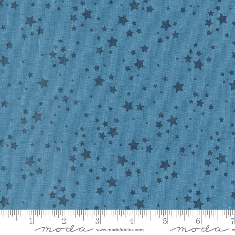 All Star 20856 18 by Stacy Iest Hsu for Moda Fabrics 20856-18, Sports