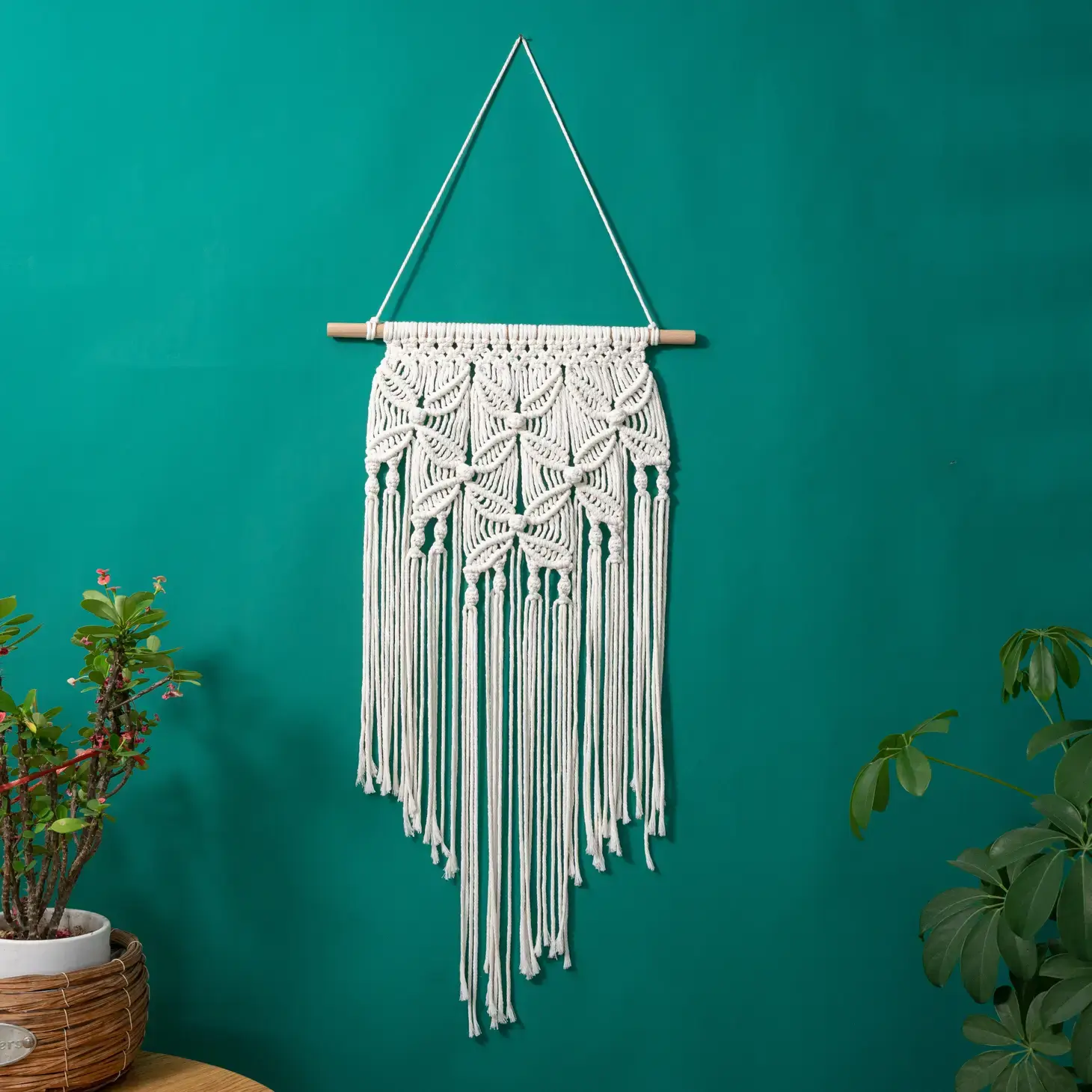 Flowers White Macrame Wall Art