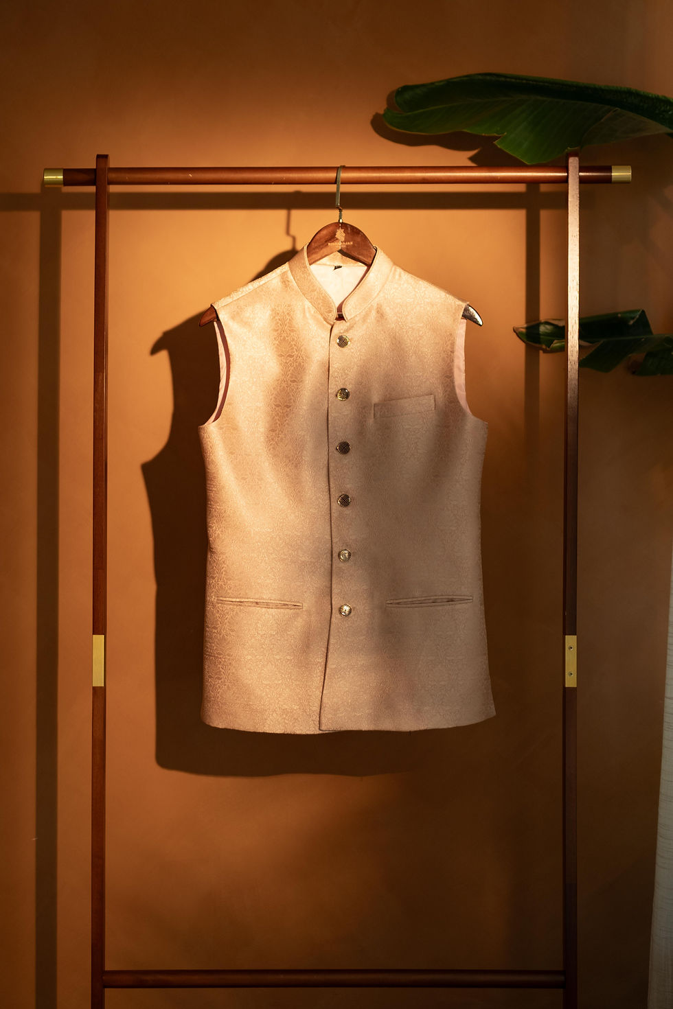 Singarajah- Luxury Blush Banarasi Bundi for weddings and festive celebrations.