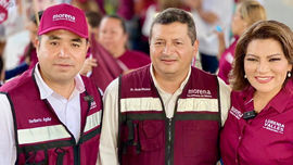 Persiste Jacobo Mendoza en su campaña a ras de suelo; realiza activación junto a la Fórmula ganadora al senado