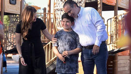 Inauguran Toño Astiazarán y Patty Ruibal Barco Pirata en El Cárcamo