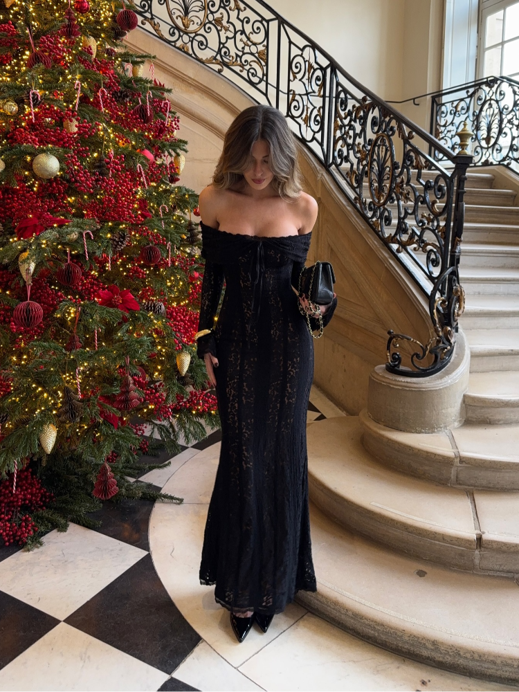 Thumbnail: The Élysian Lace Gown