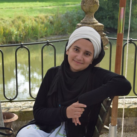 Alina%20Zubair%20Profilbild%20f%C3%BCr%20Doktorarbeit.jpeg