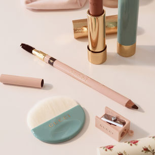 Gucci Long Wearing Eyebrow Pencil, Review