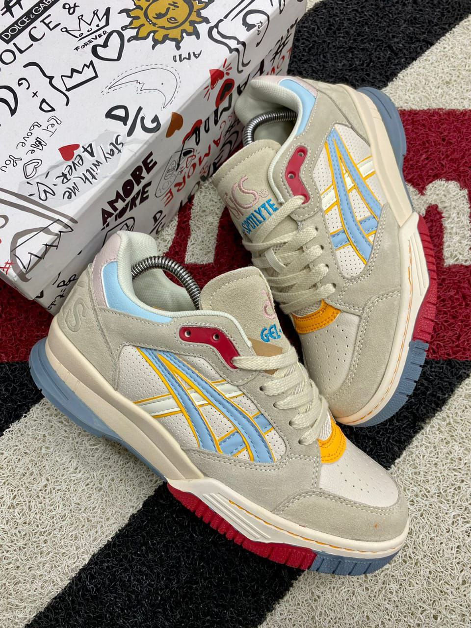 Miniatura: ASICS TIGER.