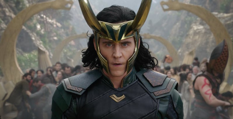 Loki (Tom Hiddleston) é certamente um dos personagens mais queridos do MCU (Imagem: Marvel Studios / Reprodução)