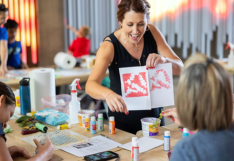 Make Gelloi prints with Artist Jamie Lynn.jpg