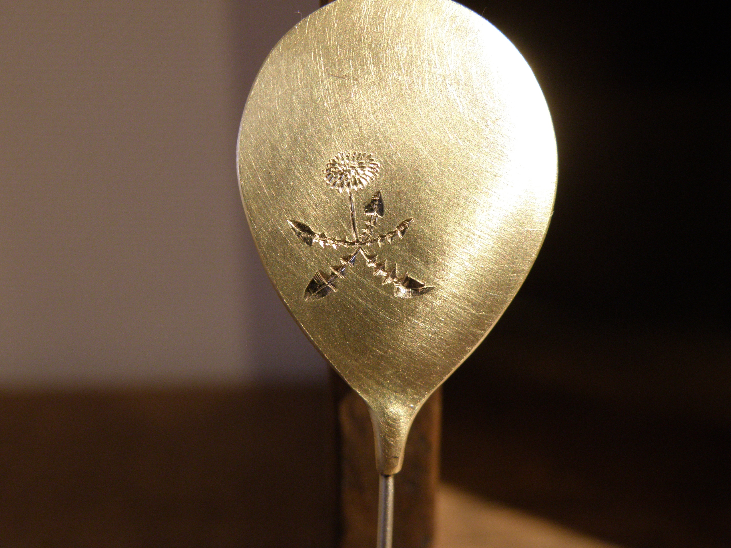 balloon pin broach-dandelion