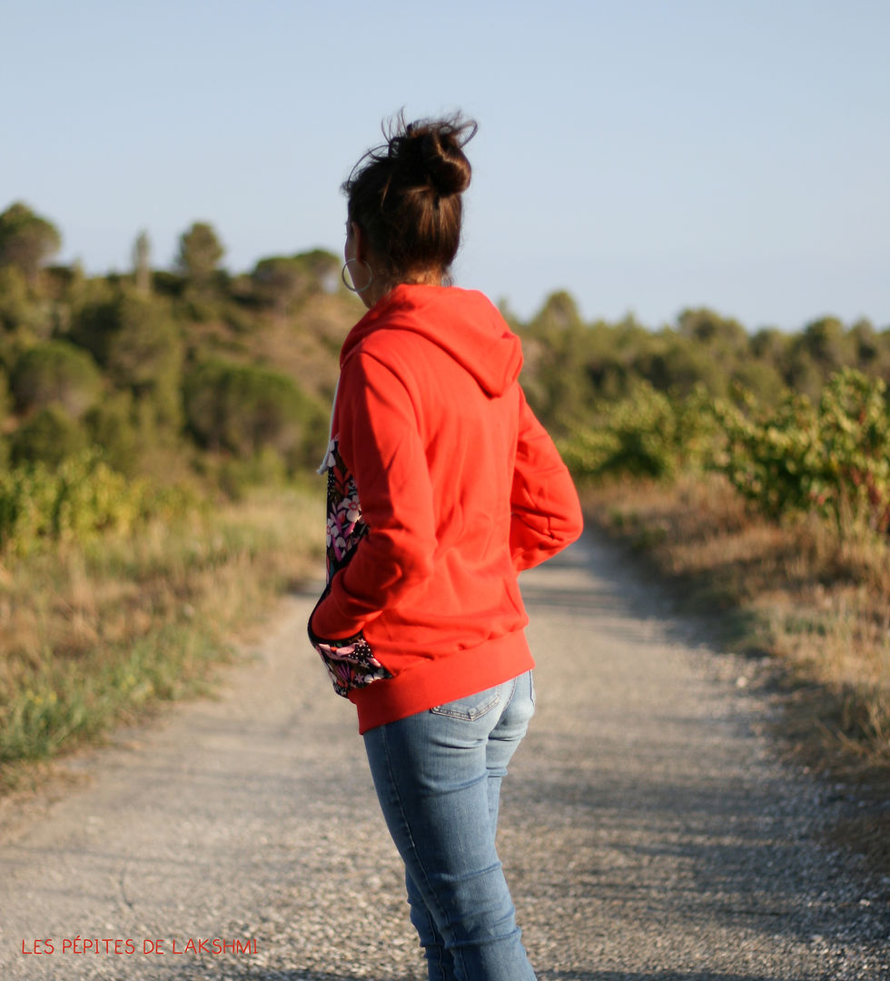 Miniatura: Gilet zippé à capuche Femme