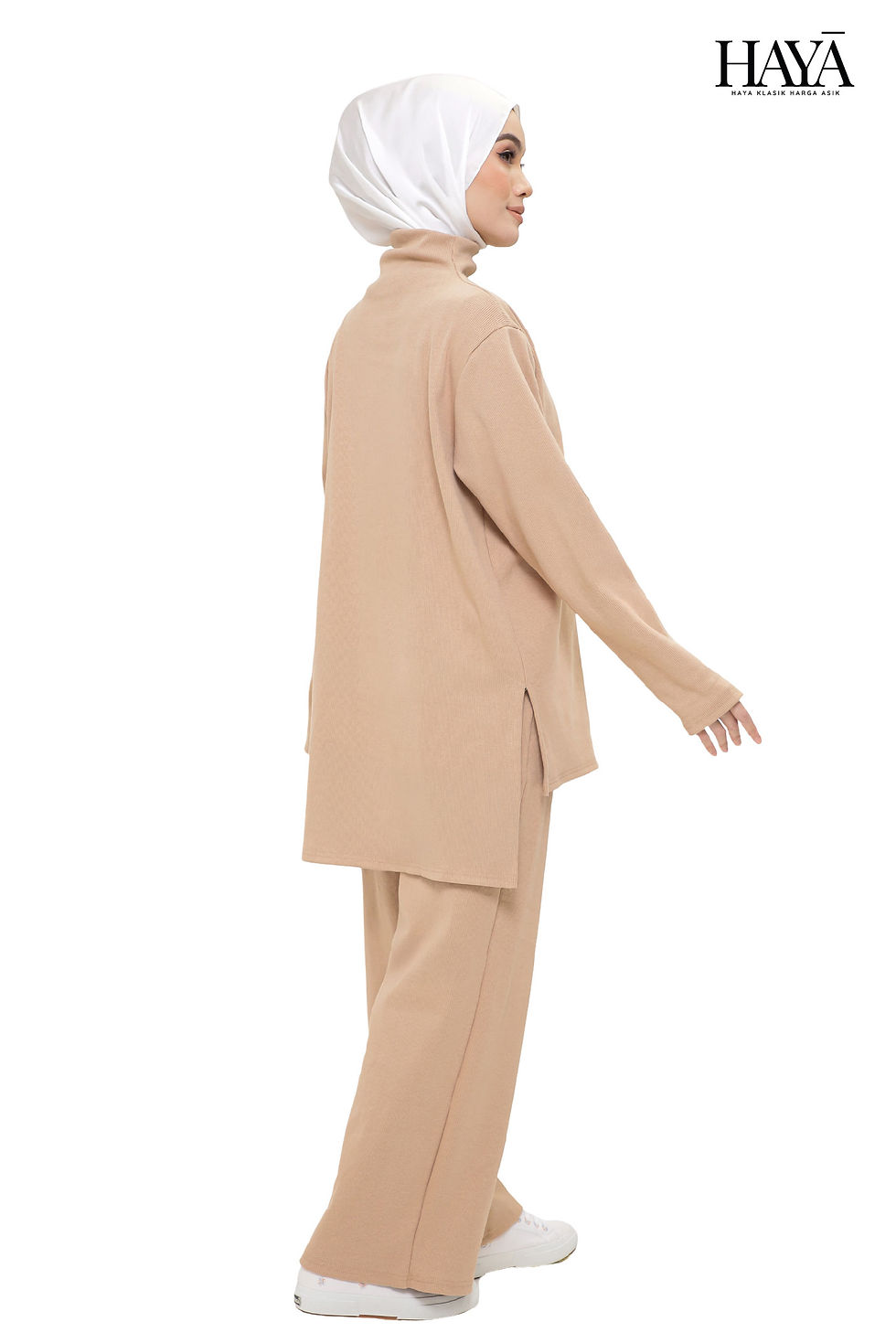 Thumbnail: TurtleNeck Knit Set