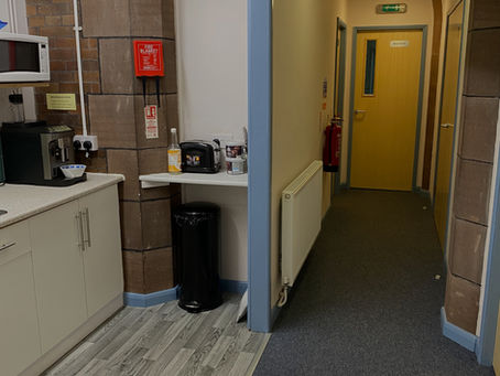 Why You Should Have a Commercial Cleaner in Your Workspace....