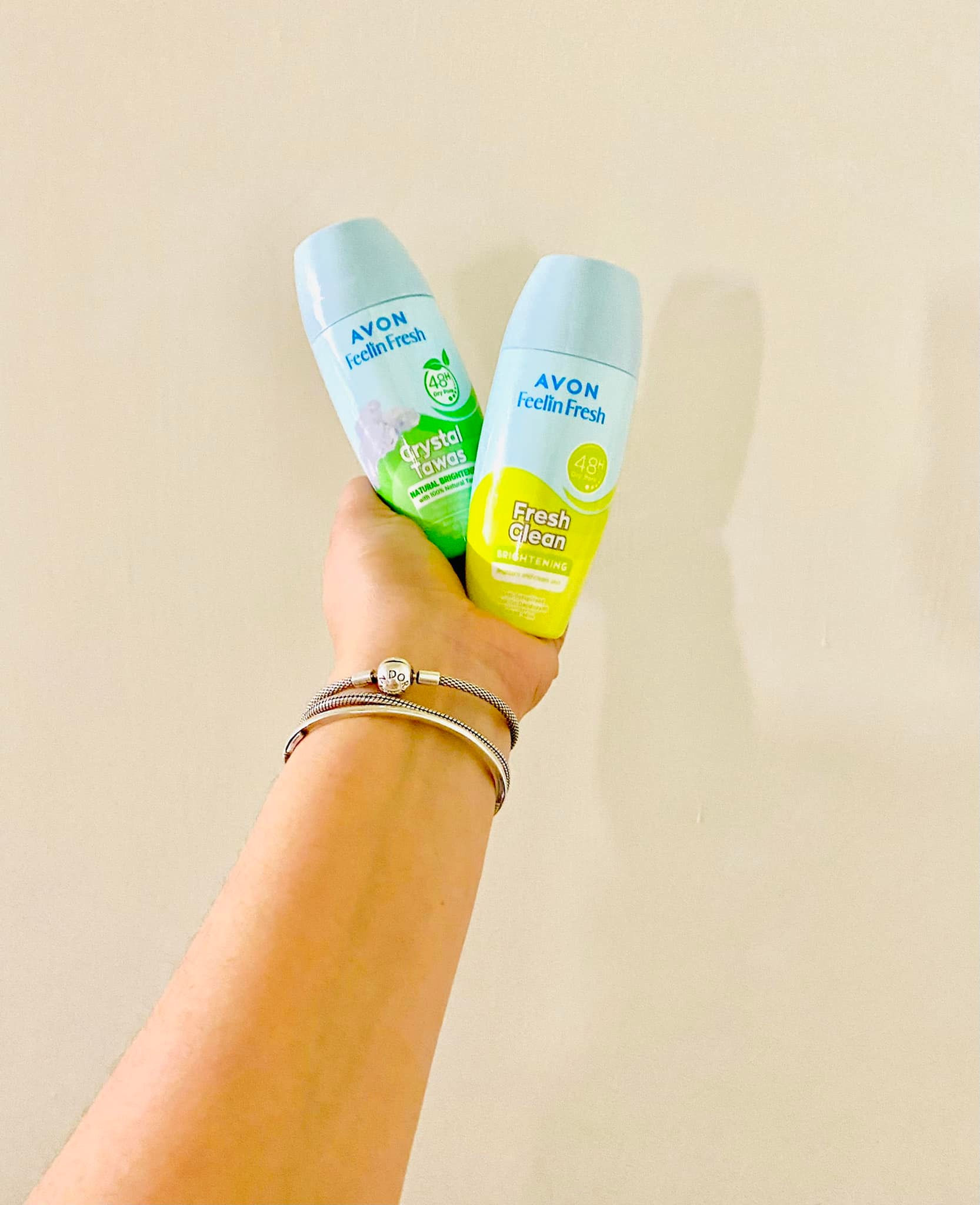 Avon feelin fresh roll on