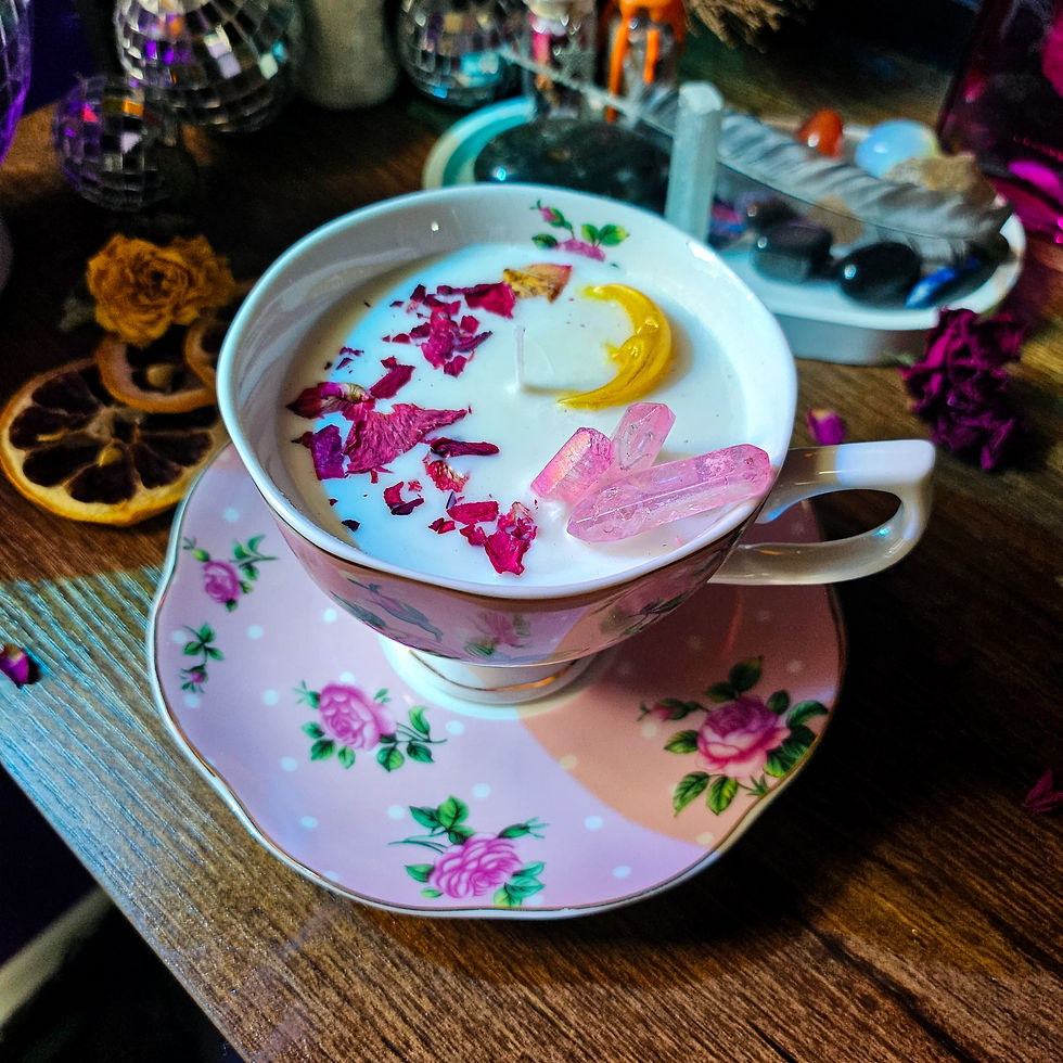 Thumbnail: ✨ Vintage Botanical Teacup Candle - Set Five