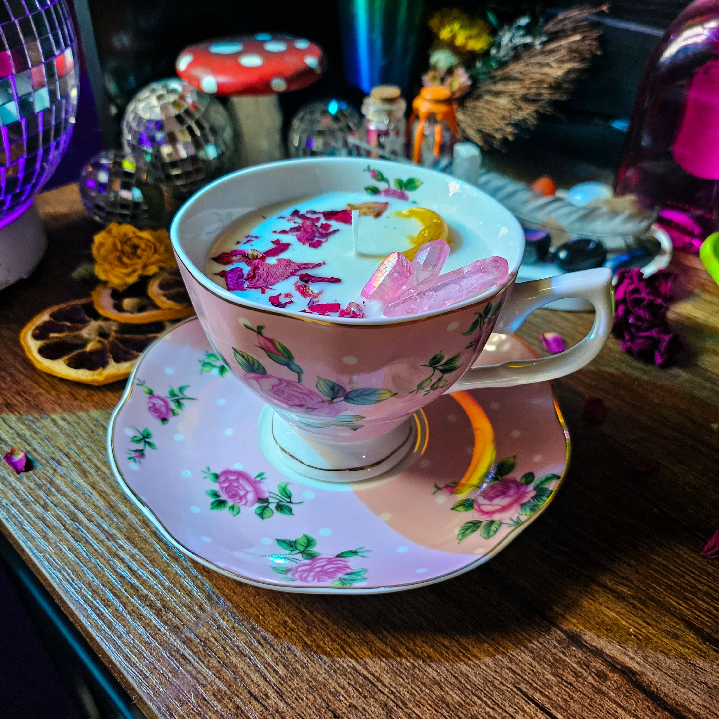 ✨ Vintage Botanical Teacup Candle - Set Five