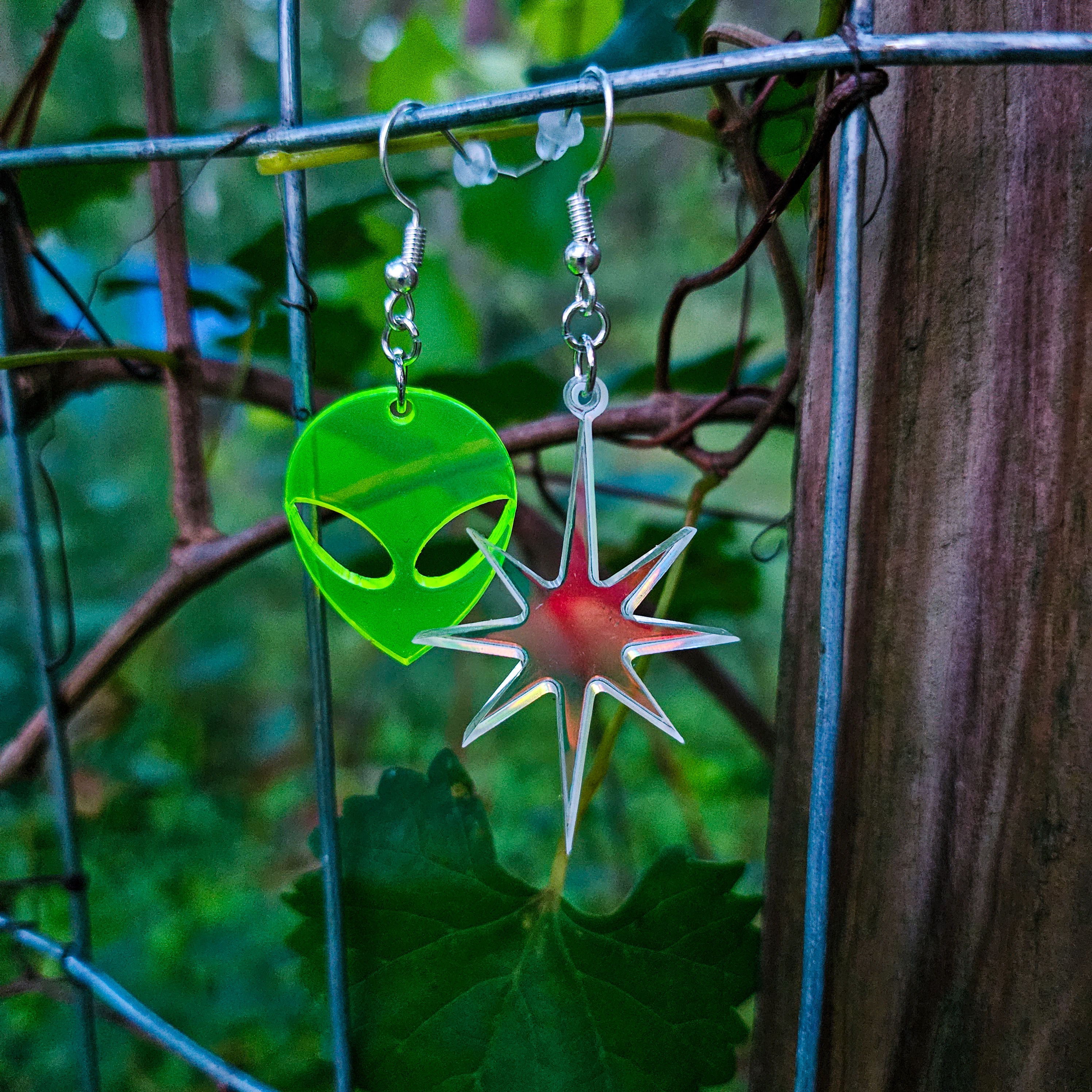 Alien Stardust Earrings 👽✨️