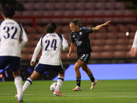 Villa are reduced to 10 in the 82nd minute as Noelle Maritz was shown a harsh red card following a tackle inside the final third. Nothing could seperate the two sides after the regular 90 minutes which saw the game head to a penalty shootout and after 16 penalty kicks between the two sides it was Tottenham who took the extra point on offer as Lize Kop saved Georgia Mullett's spot kick.