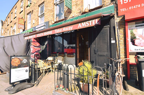 Exterior of R & M Italiano