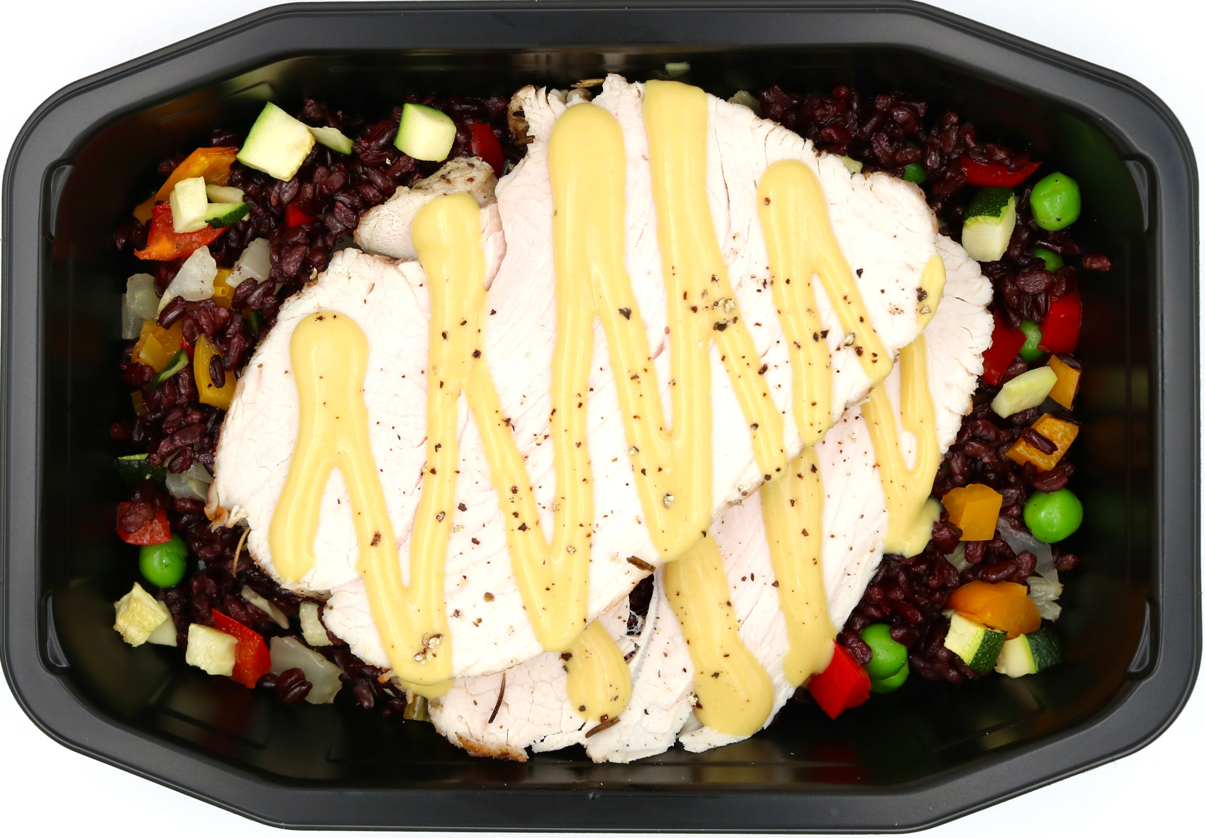 Arrosto di tacchino con riso venere e verdure