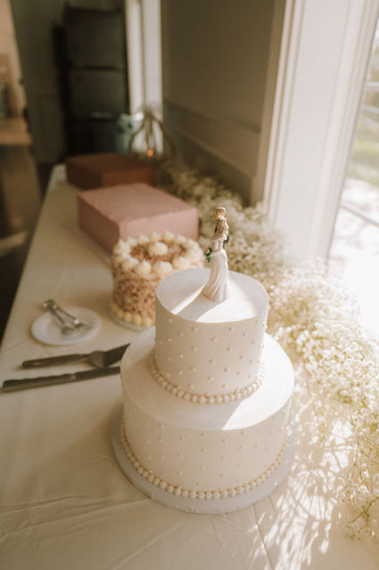 Wedding cake at golden hour