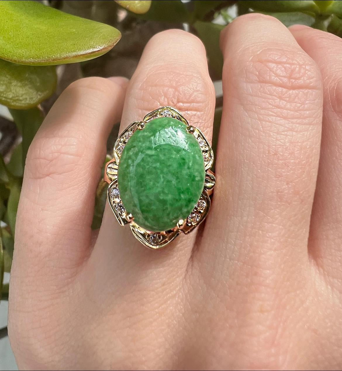 18ct Yellow Gold Diamond & Jade Cocktail Ring