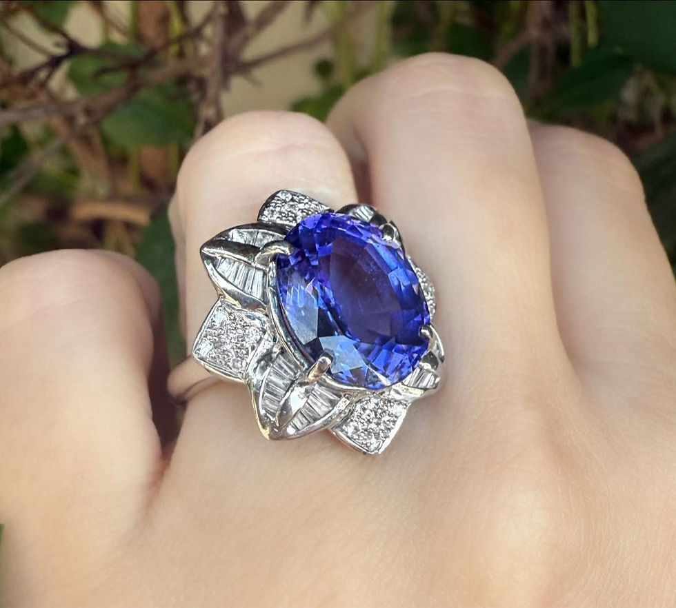 Thumbnail: 9.27ct Natural Tanzanite & Diamond Ring 