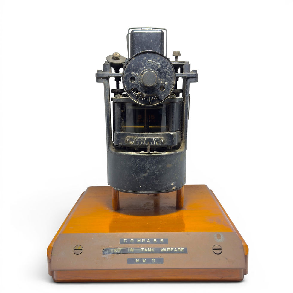 Miniatura: WW2 US Tank Compass on Presentation Plaque Used in Warfare
