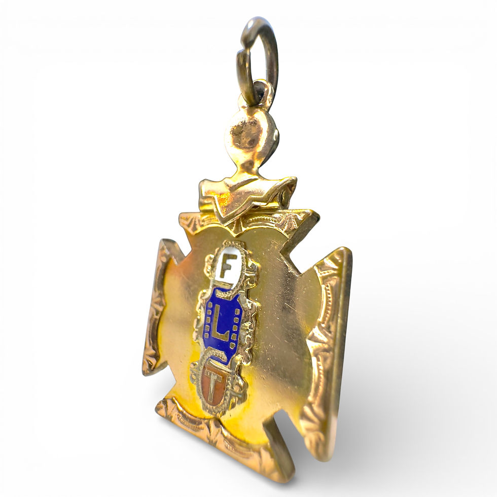Miniatura: Vintage Odd Fellows Gold Filled FOB Pendant Double-Sided 3cm