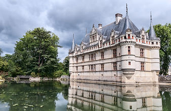 Chateau-Azay-le-Rudeau-1.jpg