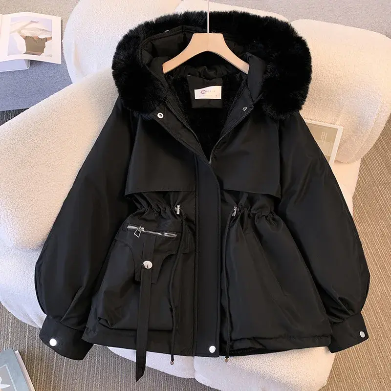 Miniatura: Women Fur Coat