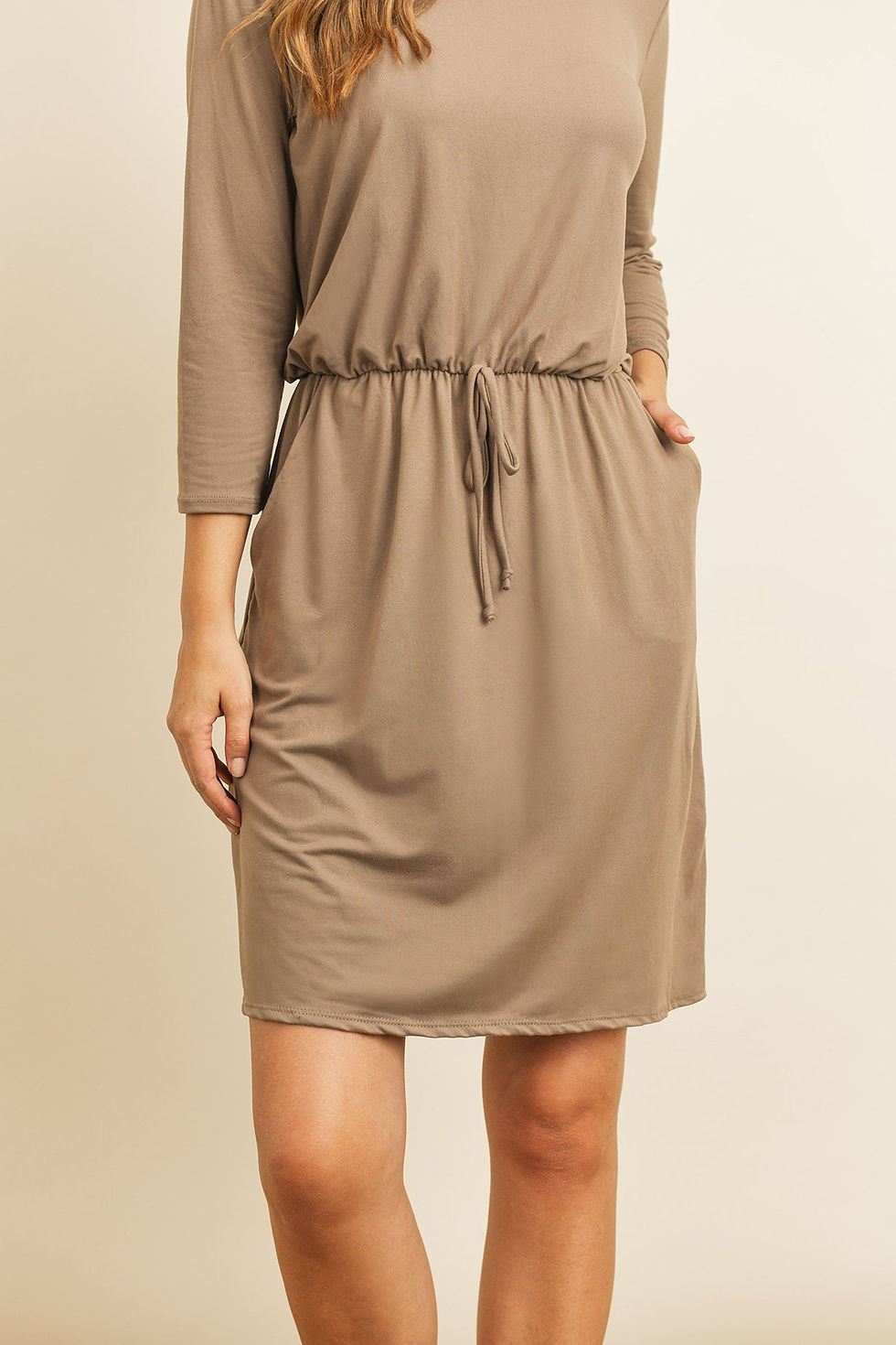 Thumbnail: Cinch Waist 3/4 Sleeve Dress