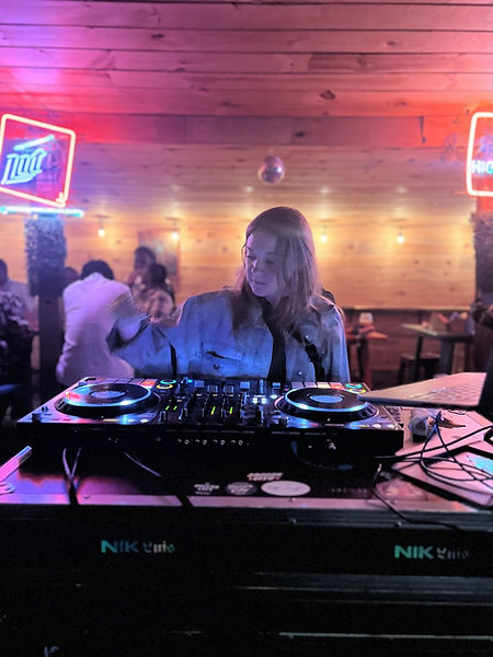 female wedding dj nyc