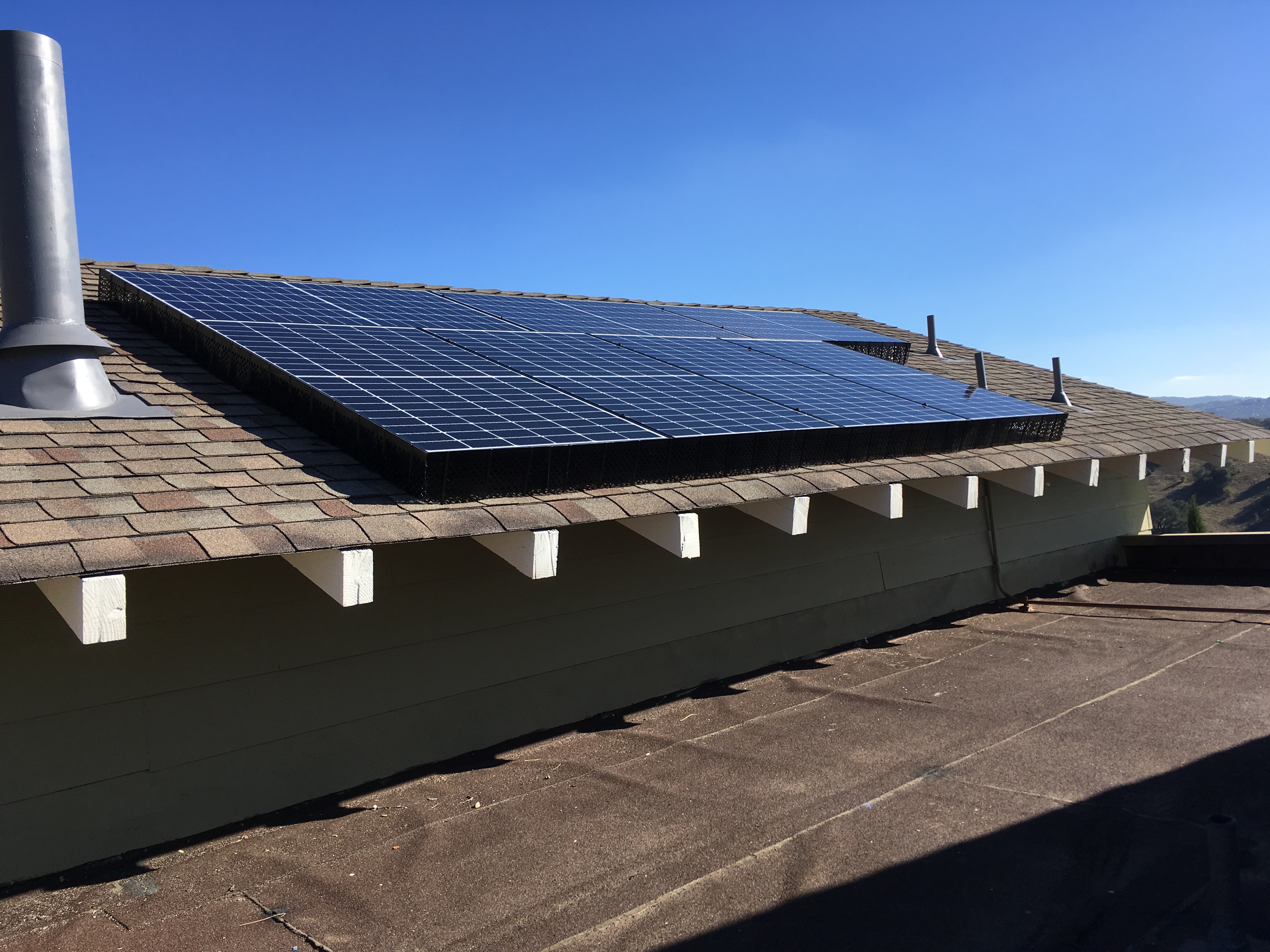 Axia by Qcells Solar Panel Installation - Renewable Innovations