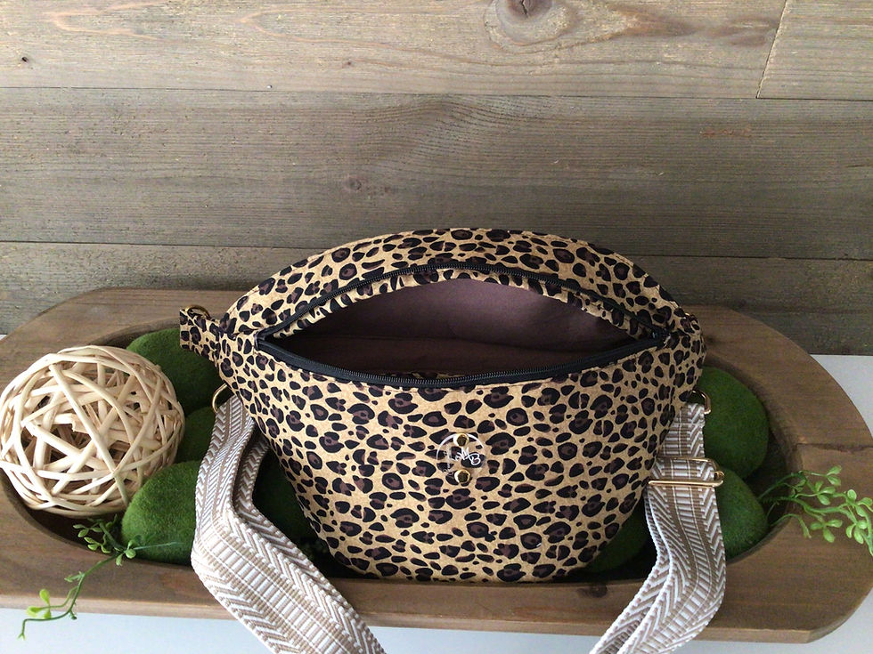 Thumbnail: Leopard Print Crossbody Bag