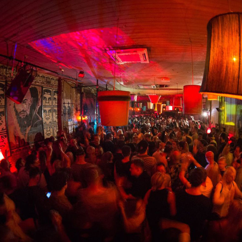 Promoting nightlife events through targeted advertising and social media strategy