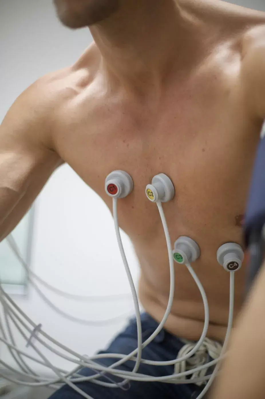 ekg-untersuchung-kardiologie.webp