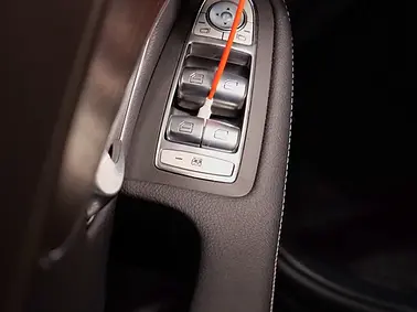 Maxshine_Detailing_Swabs_Mercedes_W205_Windows_cleaning_480x480.webp