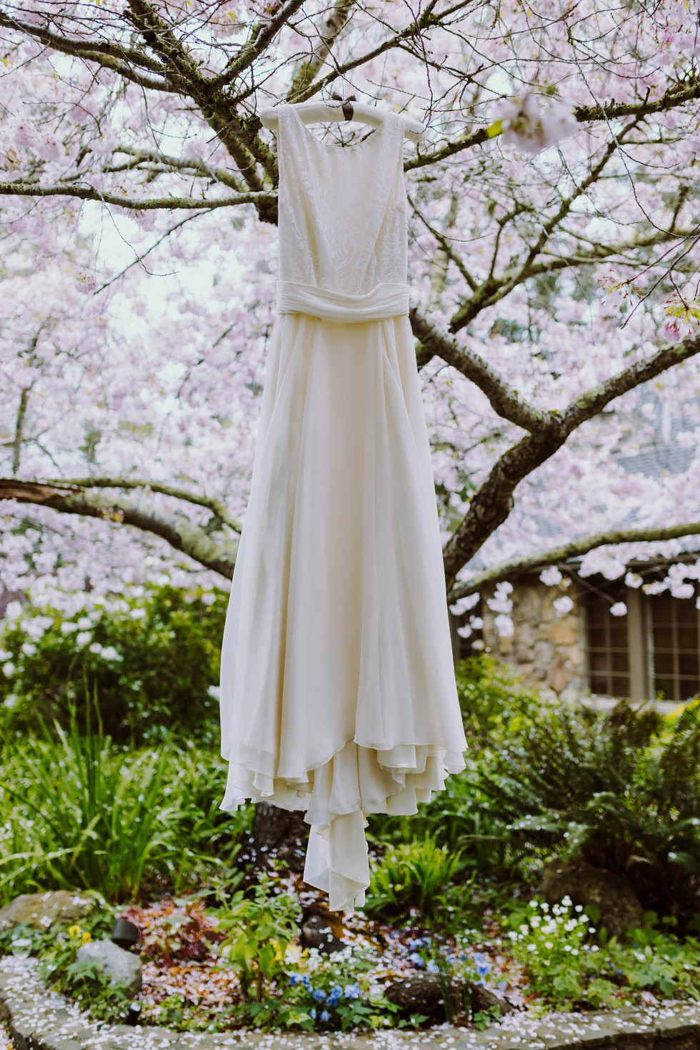 Bride's wedding dress at the Brazilian Room in Berkeley, CA