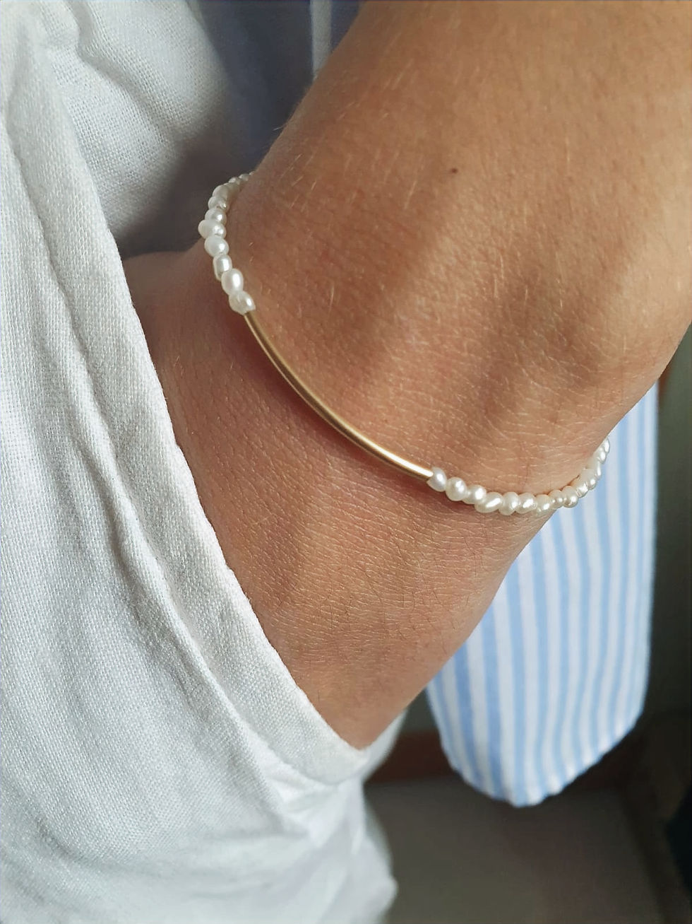 Bracelet petites Perles d'eau douce, "tube" et Or Laminé