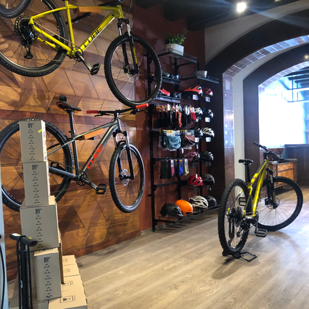 interior tienda ciclismo 