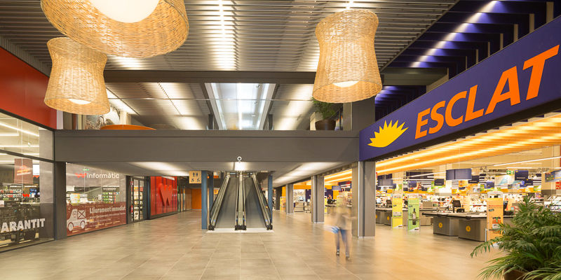 Centre comercial Porta del Cel- Colomer Rifà 2.jpg