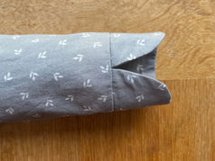 Making a curved vented sleeve cuff