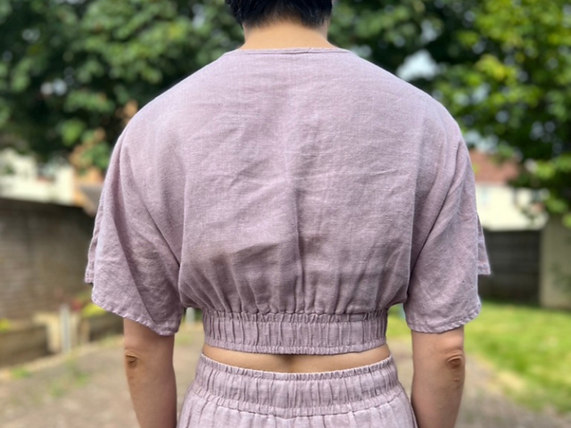 Finished Back view of the Saguaro Set top by Friday Pattern Company in Merchant & Mills 185 linen in Calamine