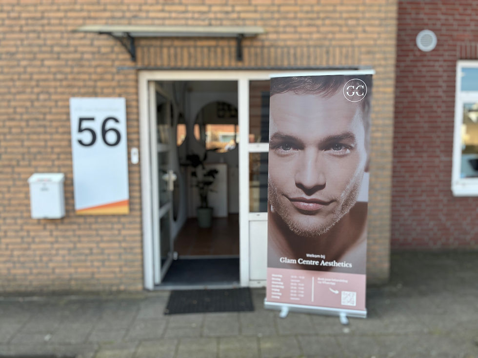 De entree van de Glam Centre Aesthetics kliniek