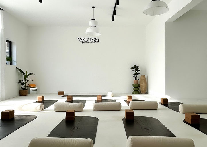 Sensa studio Salle de yoga et de pilates, équipée a la garenne colombes