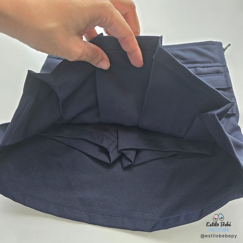 Miniatura: Pollerita con Short French Toas