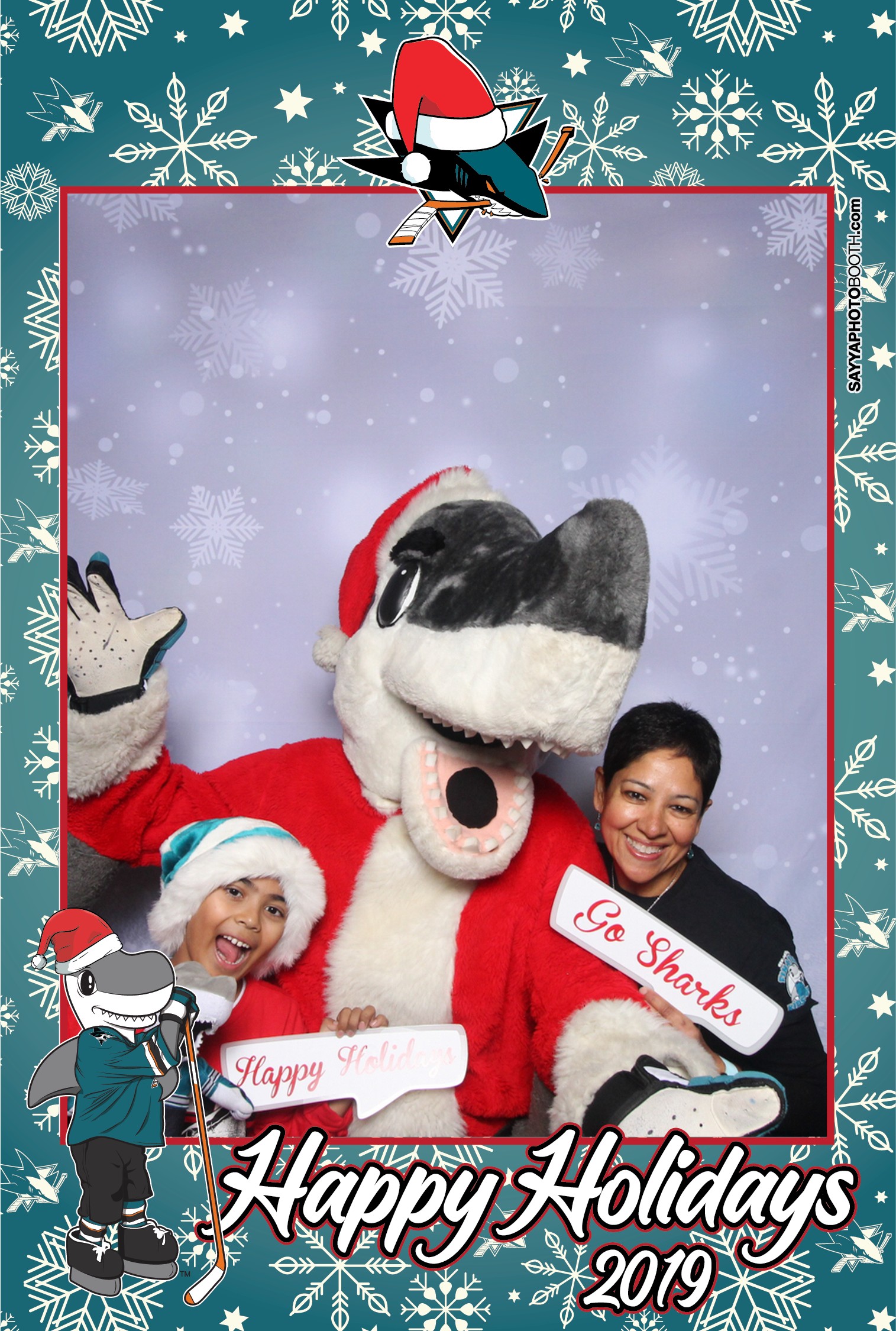 FINatical Kids Club Sharkie Claus